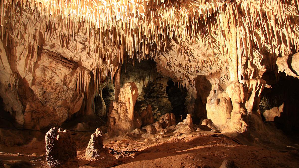 Пещера Навенахеви в Грузии