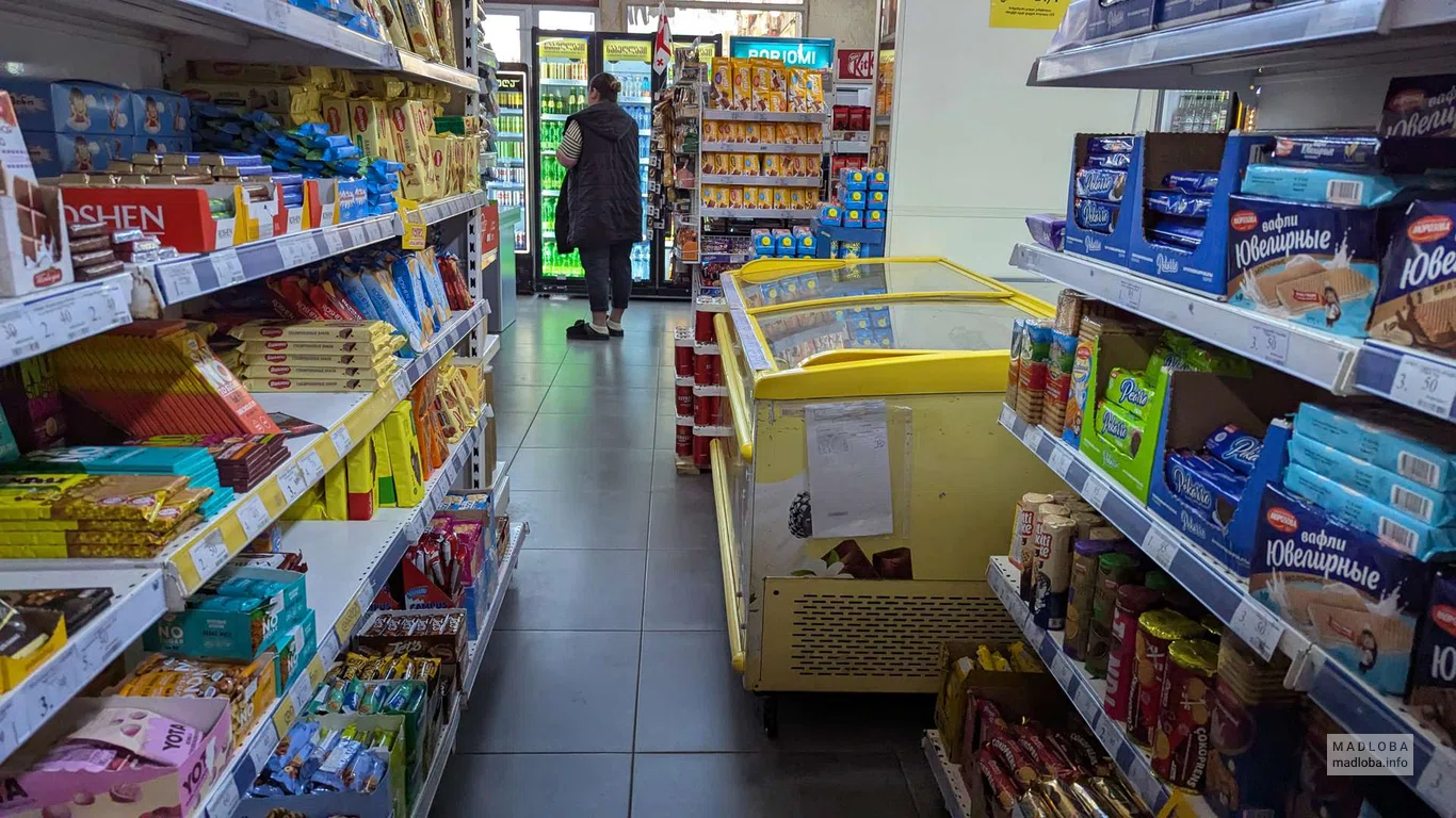 Сладости в магазине Nazilbe на улице Джавахишвили, 80д
