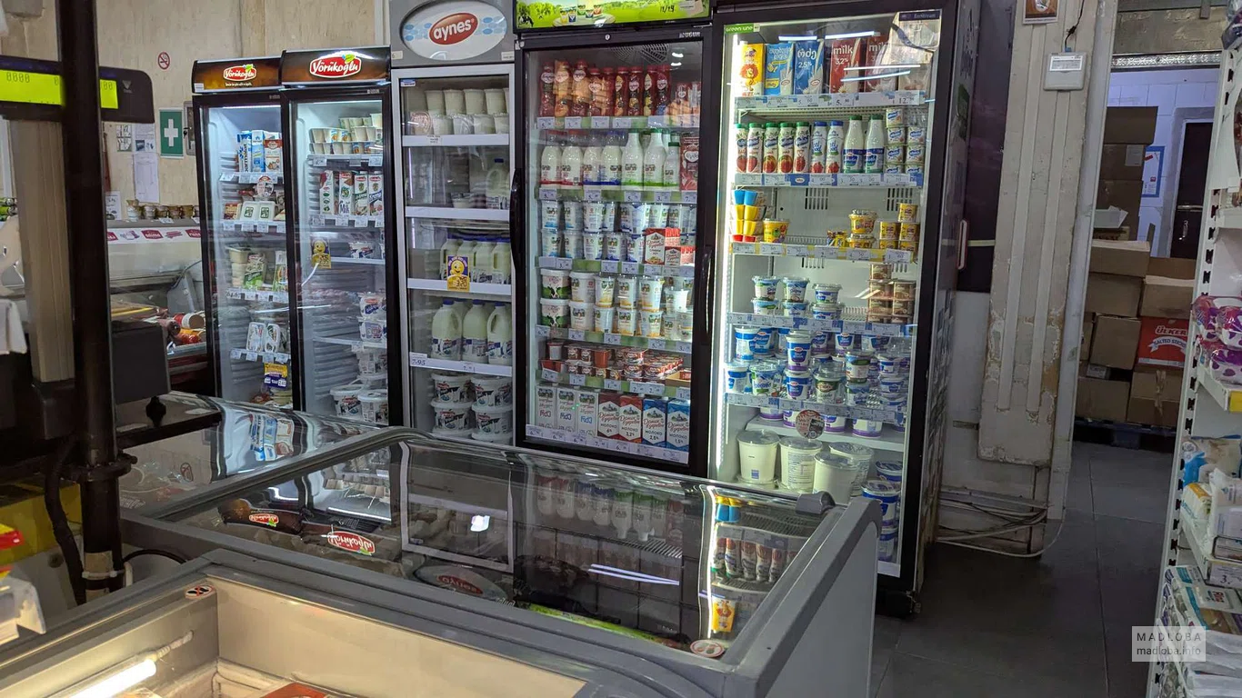 Молочная продукция в магазине Nazilbe