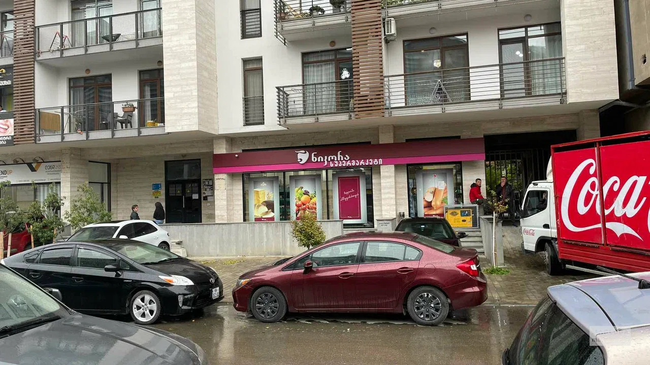 Supermarket Nikora on Akaki Tsereteli Avenue, 4 - food, drinks and ready meals in Tbilisi