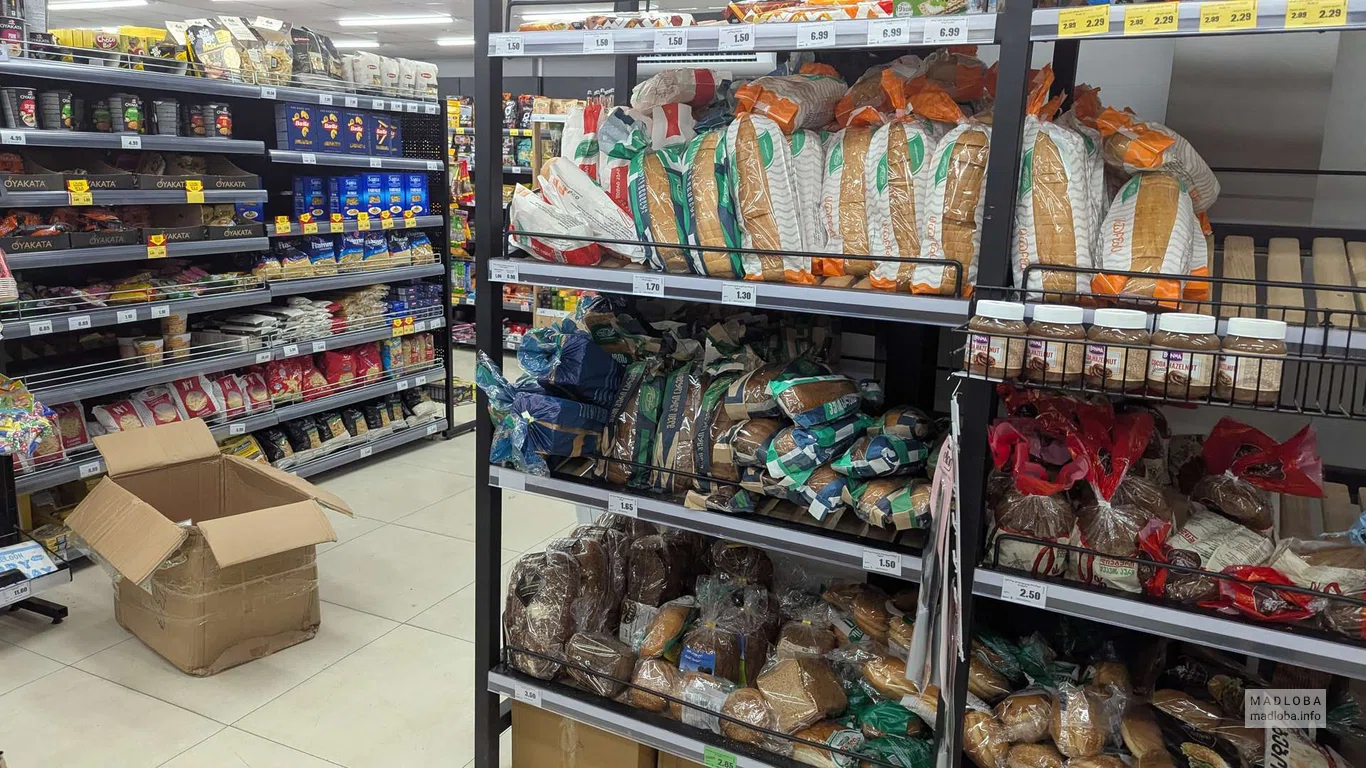 Свежий хлеб в магазине Nikora