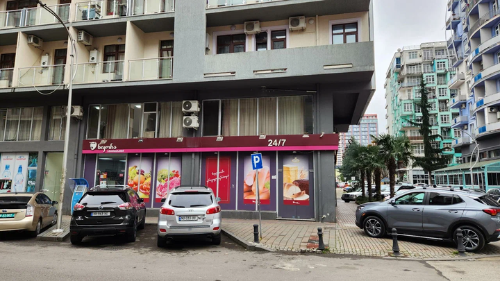 სუპერმარკეტი ნიკორა (ცარ ფარნავაზის ქ. 9)