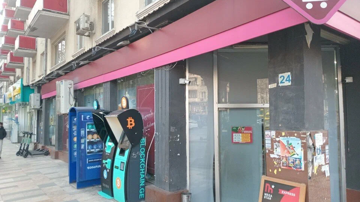 სუპერმარკეტი ნიკორა (ა. ყაზბეგის გამზ. 24ა)