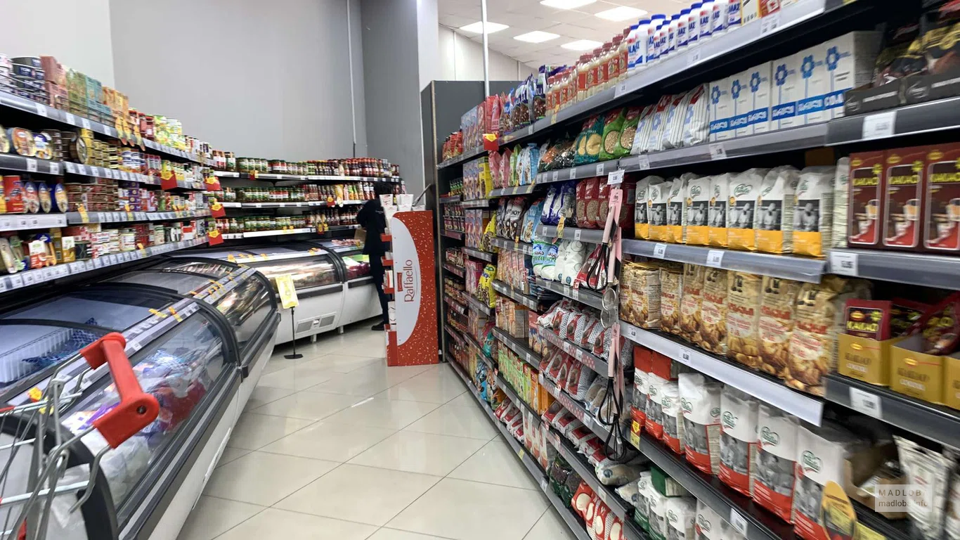 Бакалея в супермаркете Nikora