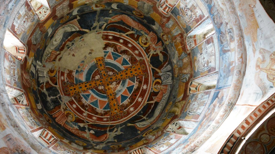 Купол Никорцминдского храма внутри
