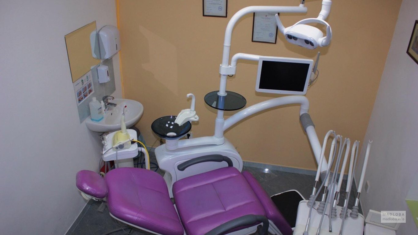 Стоматологическое кресло в Тбилиси