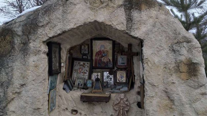 Niche of the icon of the All-Holy Mother of God of Iveron