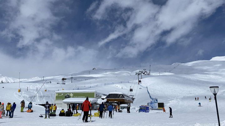 Lower station of the cable car "Shino"