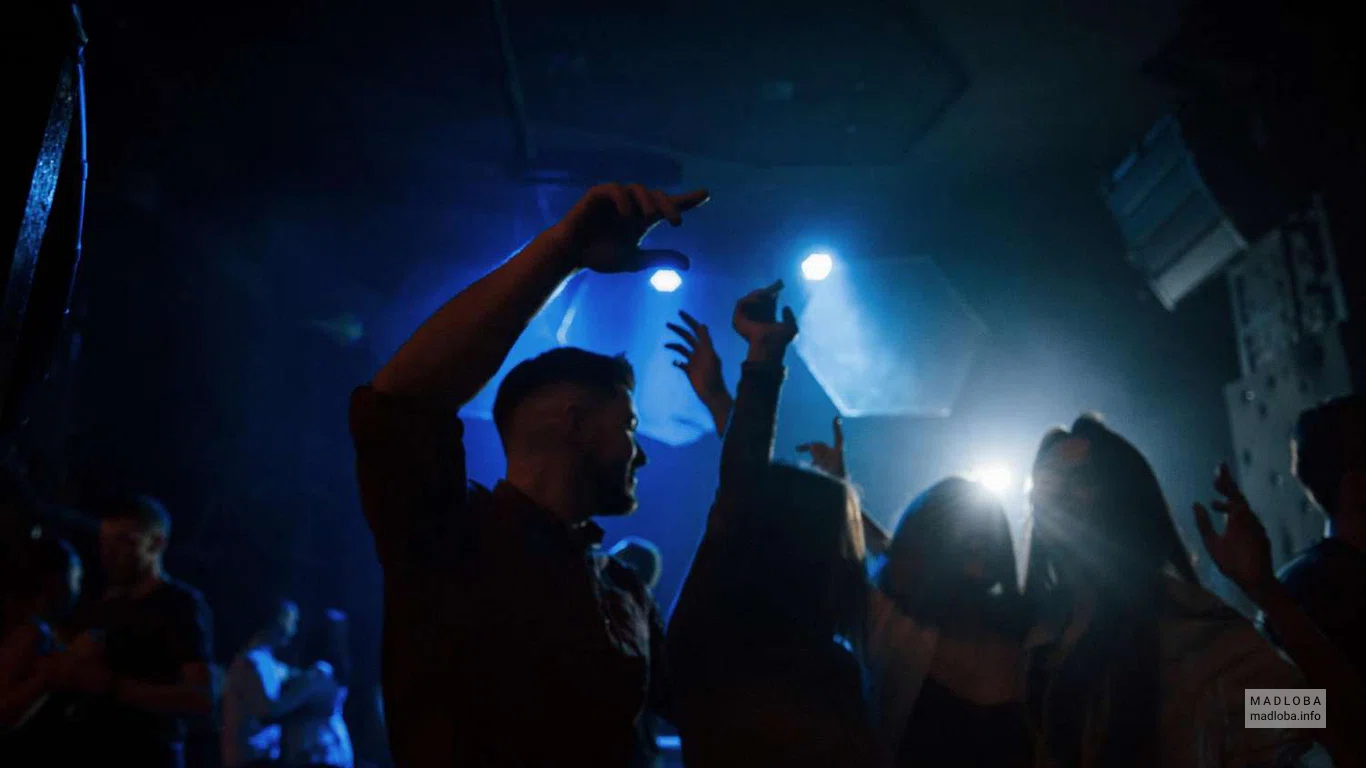 Ночной клуб Floor 8 в Тбилиси