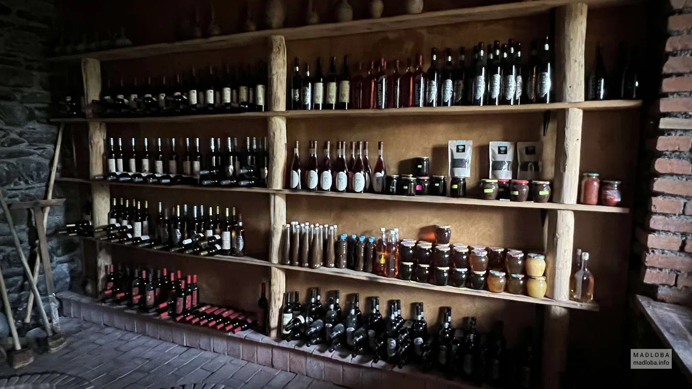 Бар "Old Vine" - коллекция вин