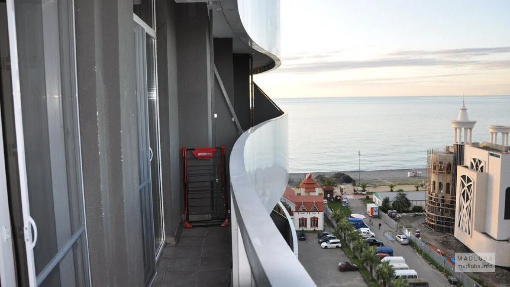 Вид с балкона в отеле Орби Плаза