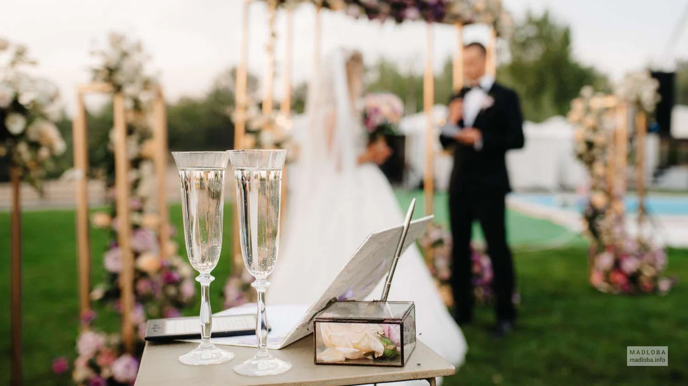 Организация свиданий и свадеб по всей Грузии Центр ярких эмоций в Тбил