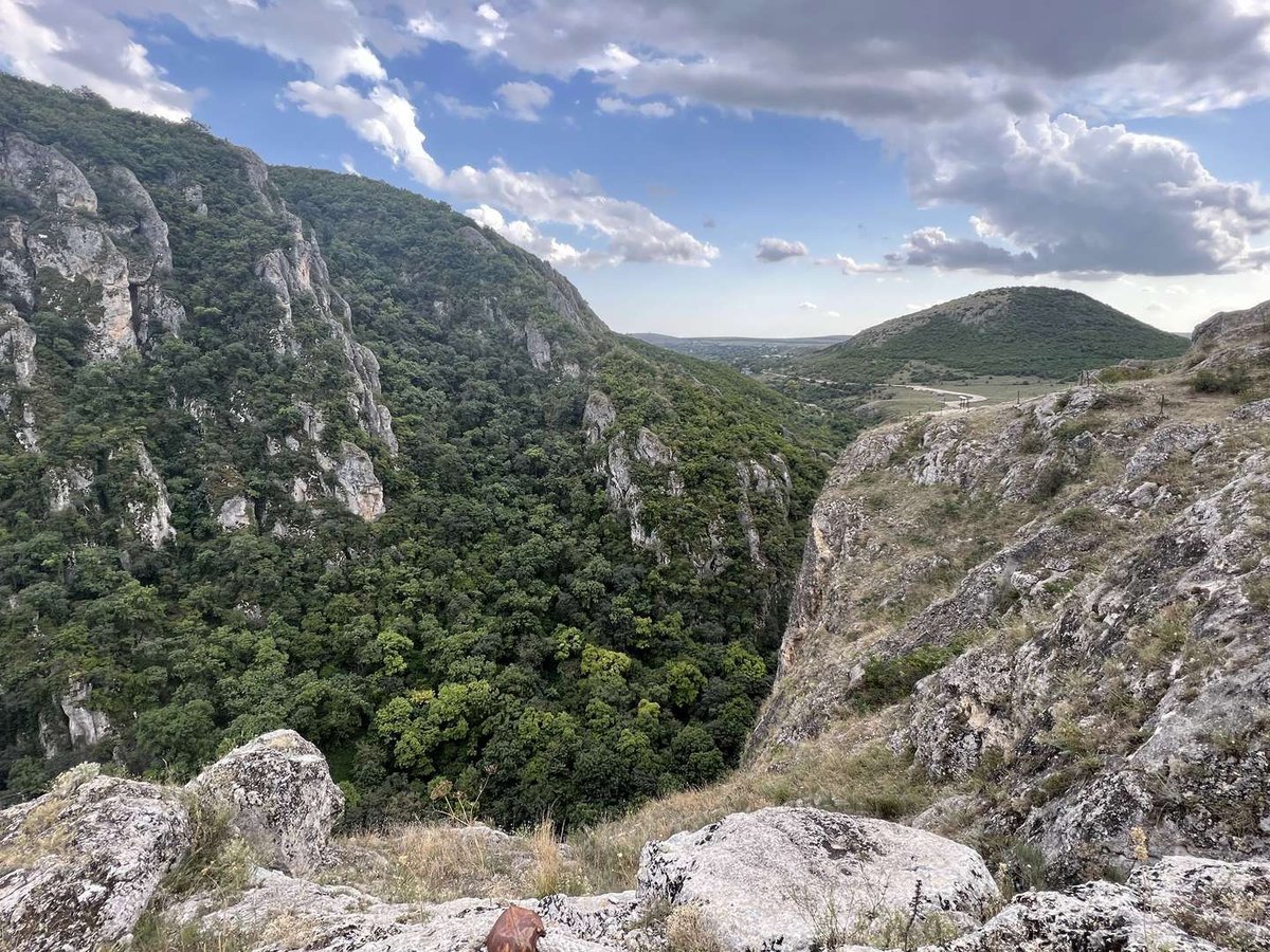 Орлиное ущелье