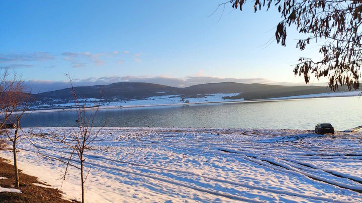 Lake Bazaleti