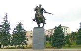 Памятник Георгию Саакадзе