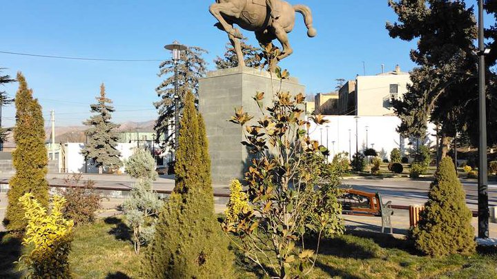 Памятник Георгию Саакадзе