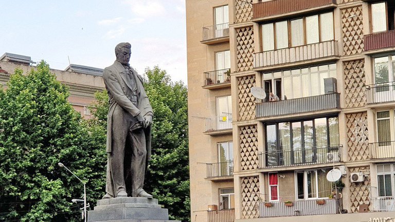 Памятник Грибоедову / Alexander Griboedov Statue