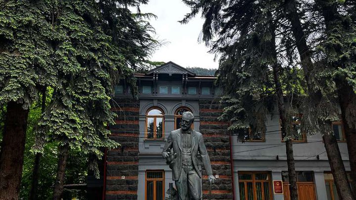 Monument to Pyotr Tchaikovsky