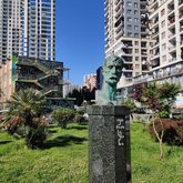 Памятник Пиросмани