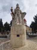 Памятник царице Тамаре