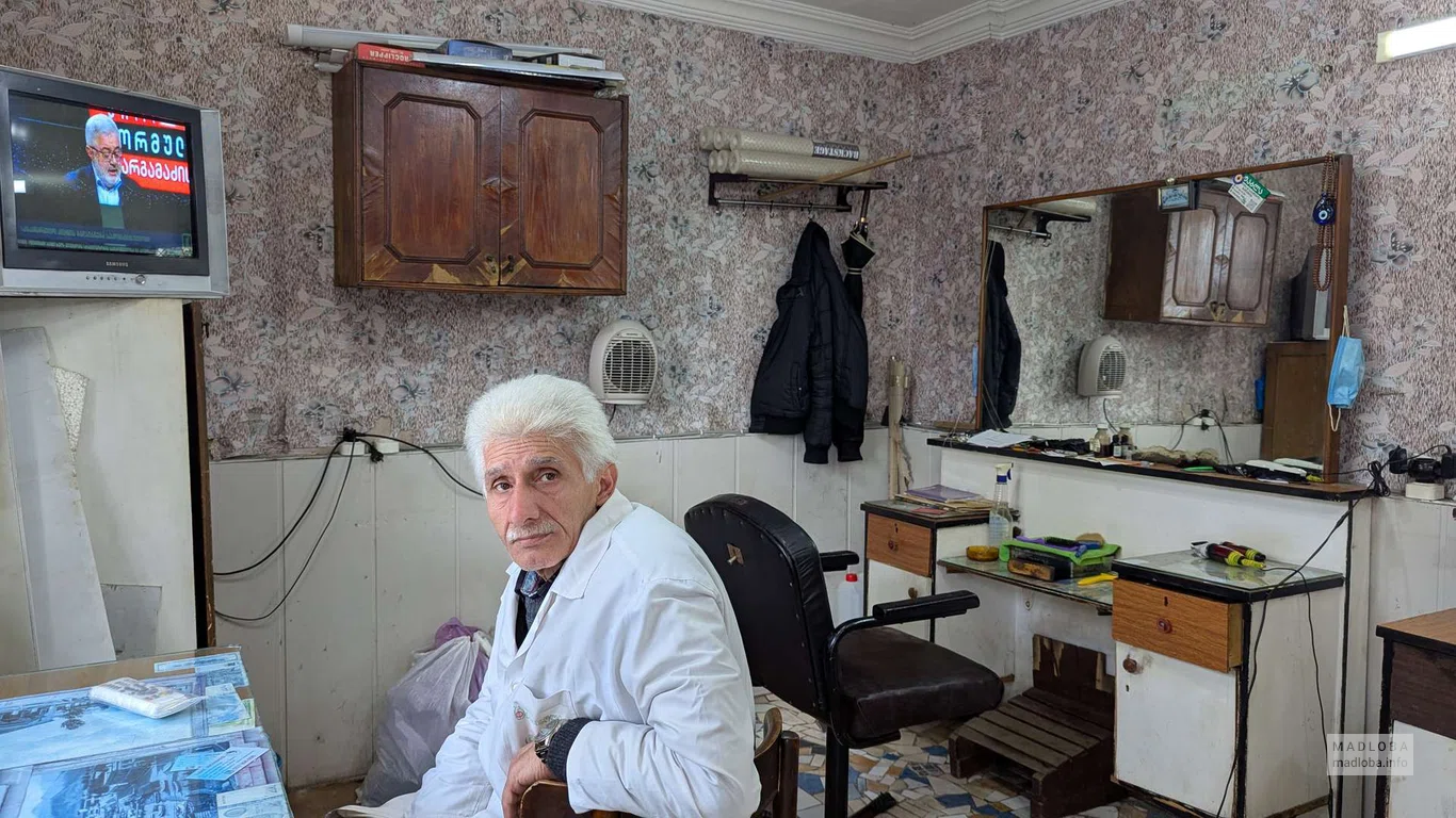 Парикмахерская — недорогие стрижки и укладки