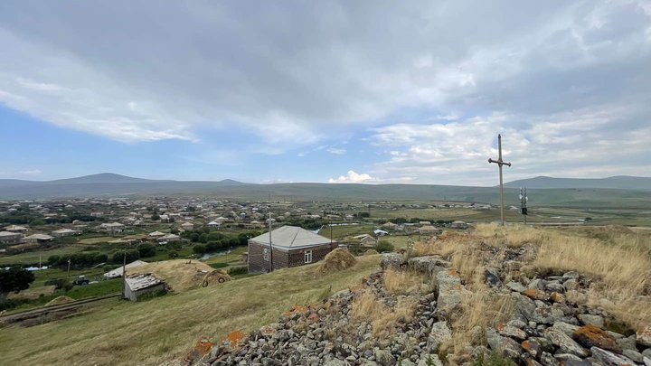 ქაოსის პარკი, ქართლოსის ძმა