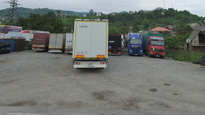 Parking and parking for trucks (Gonio)