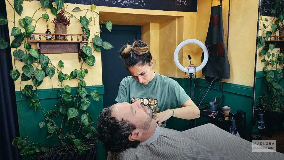 Partizan Barber Shop Batumi коррекция бороды