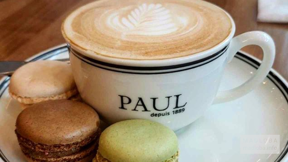 Кофе в Paul Bakery
