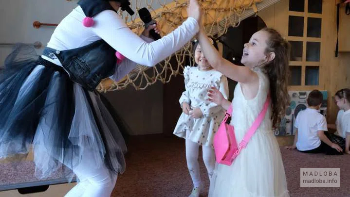 Празднование дня рождения в кафе Pause в Тбилиси