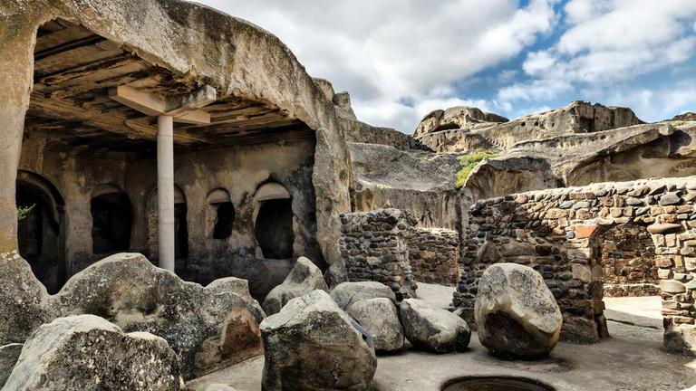 Уплисцихе – древнейший пещерный город