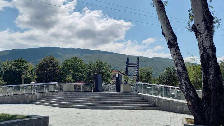 Pedestrian bridge over the Krihula River