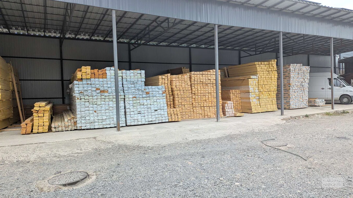 Пиломатериалы на Леонидзе, 3а — доски, брус, обрезная древесина в Батуми