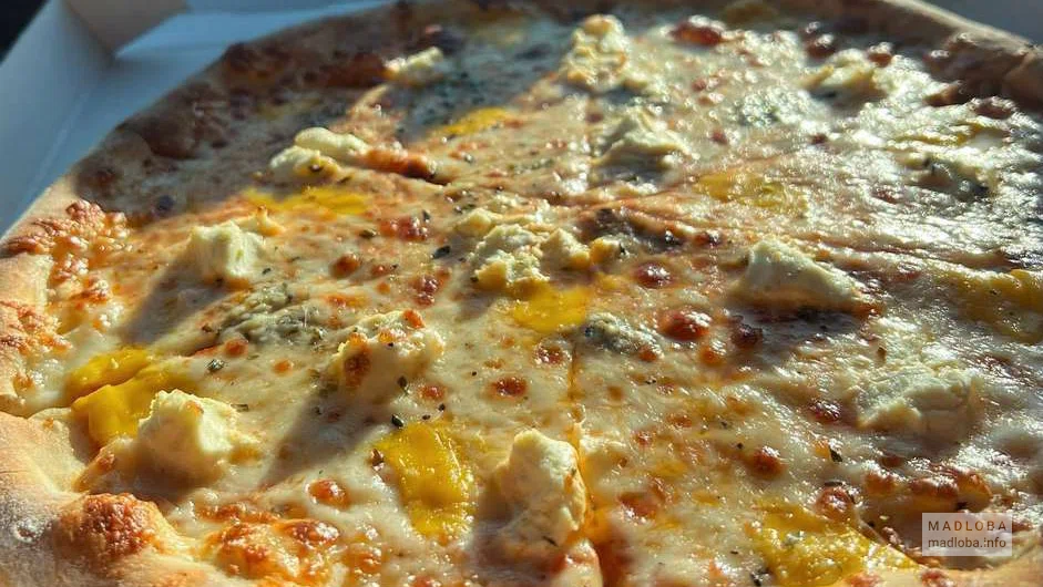 Pizza Semolina пицца в коробке