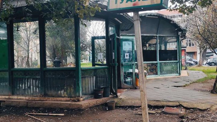 Платный туалет в сквере возле Кафедрального собора