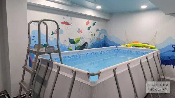 Плавательный центр "Baby Shark" в Тбилиси