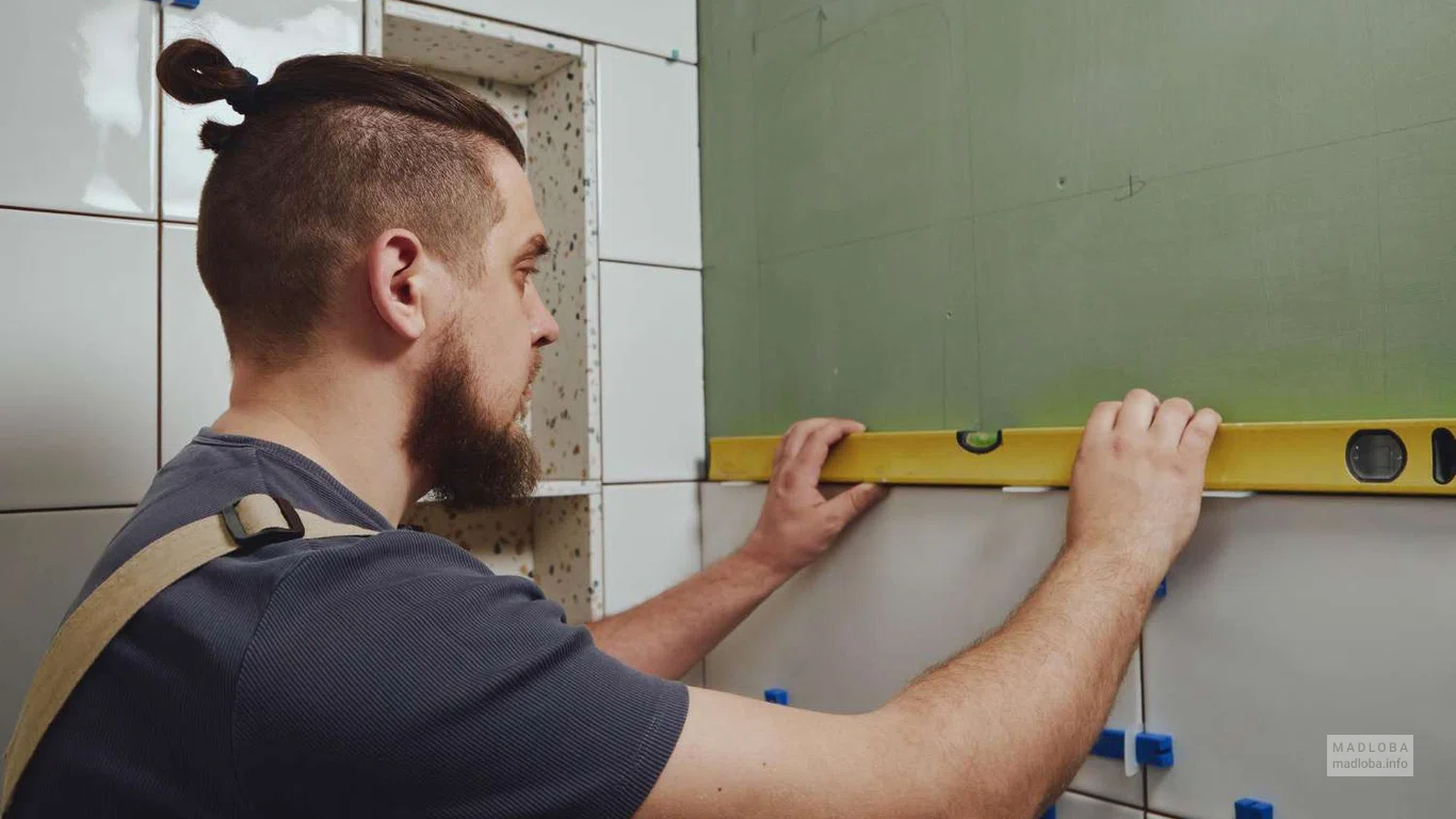 Плиточник Маради Мамуладзе