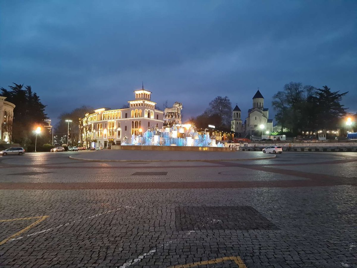 Площадь Давида Агмашенебели