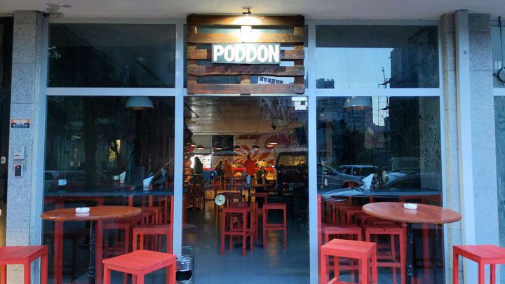 Poddon Bar