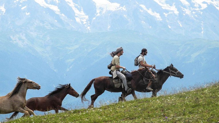 Путешествие по Грузии на лошадях