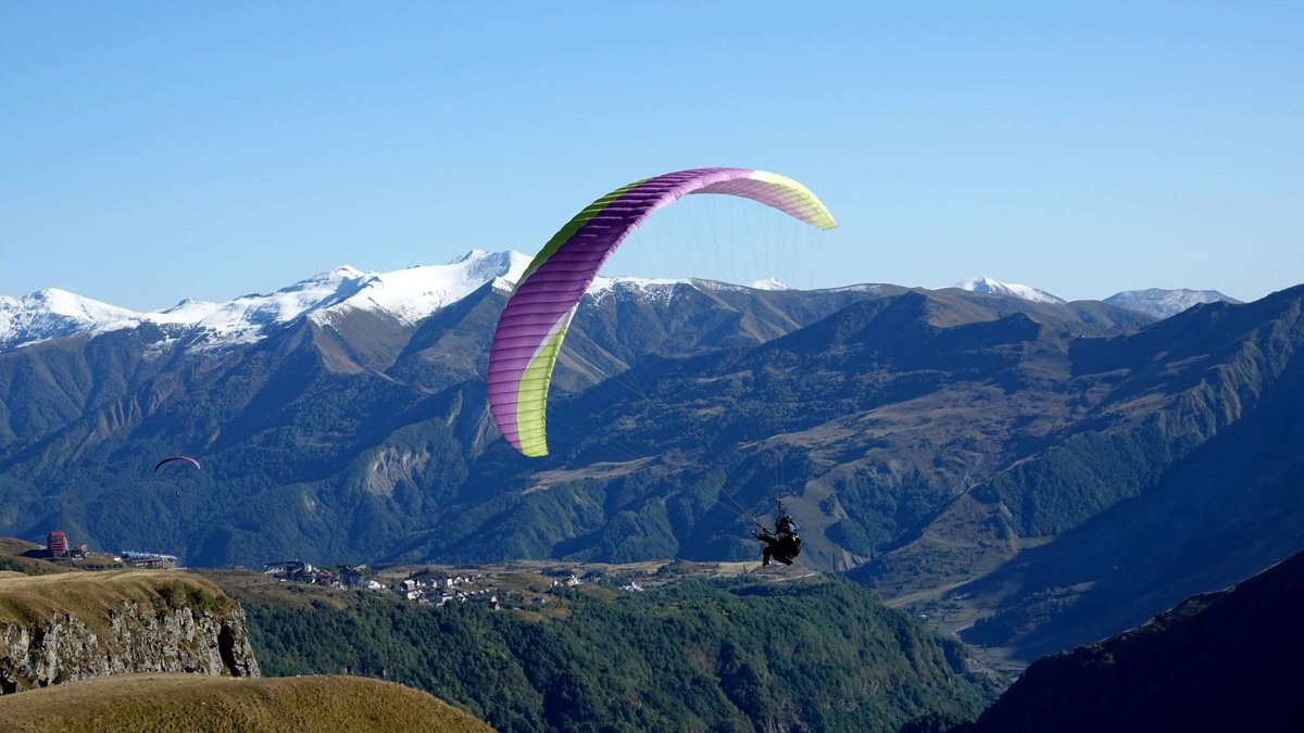 Polet-na-paraplane