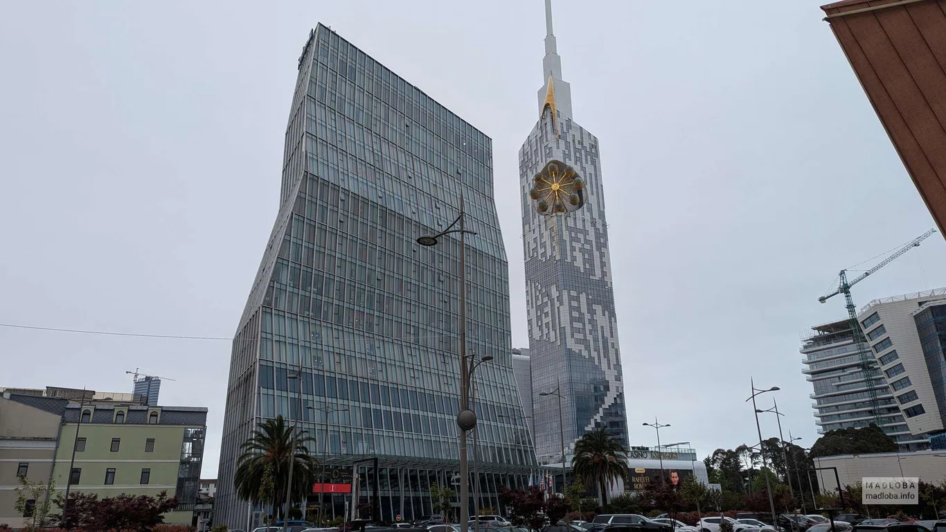 Жилой комплекс Porta Batumi Tower