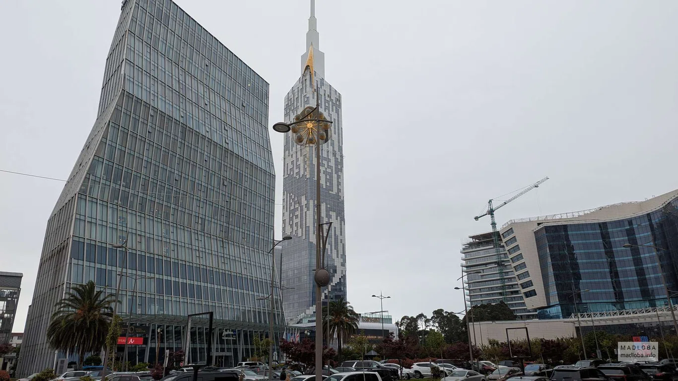 Жилой комплекс Porta Batumi Tower