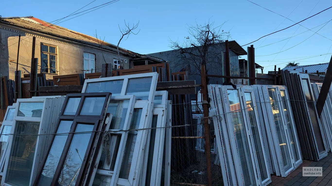 Поставщик окон в Батуми на улице Багратиони, 102