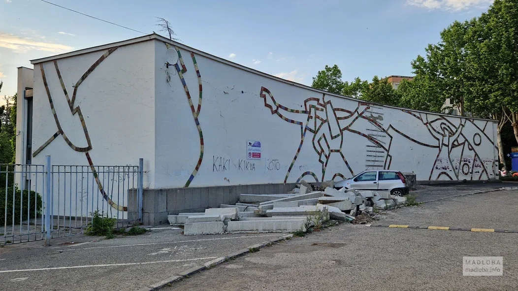 Панно «Промышленное производство» на Expo Georgia