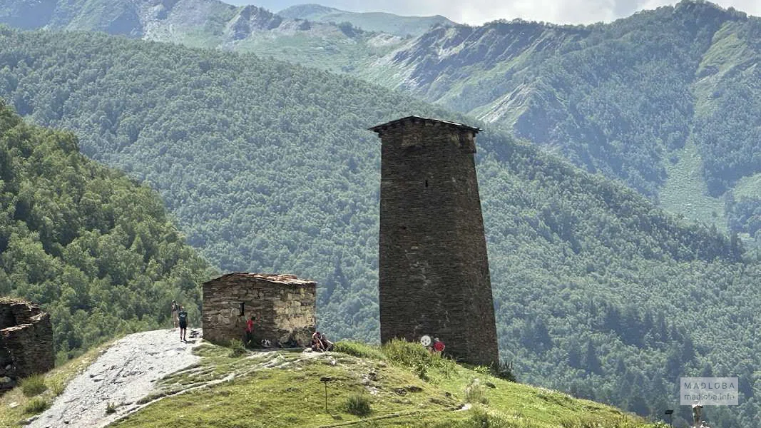 Замок царицы Тамары в Ушгули