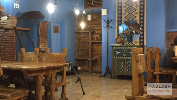 Интерьер кафе Рача духан в Грузии