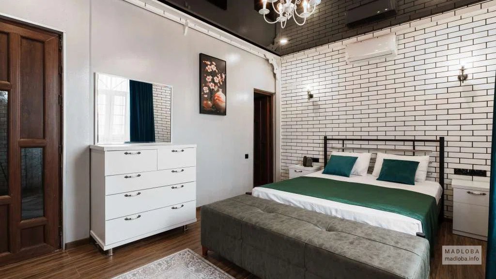 Двухместный номер в отеле Roots Resort