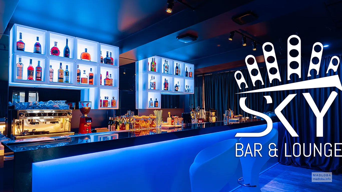 Барная стойка в Royal Sky Lounge and Bar