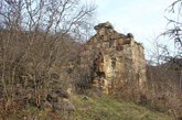 Руины церкви у насопларя Киракоза